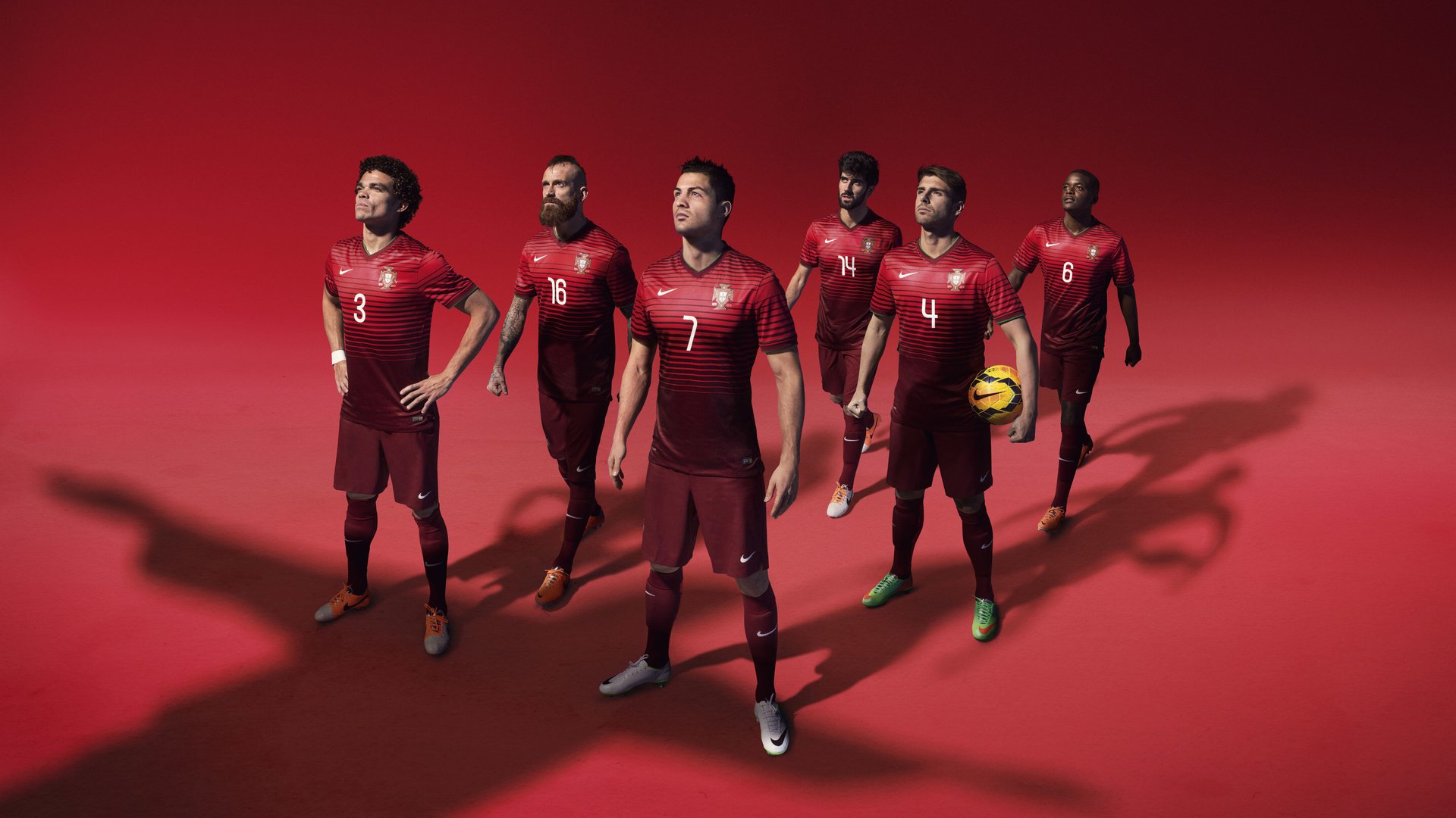 中国组合李亚杰与程子龙表现稳健夺目，李亚杰是谁